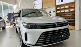 新款问界m7最新爆料,豪华智能出行新标杆！”